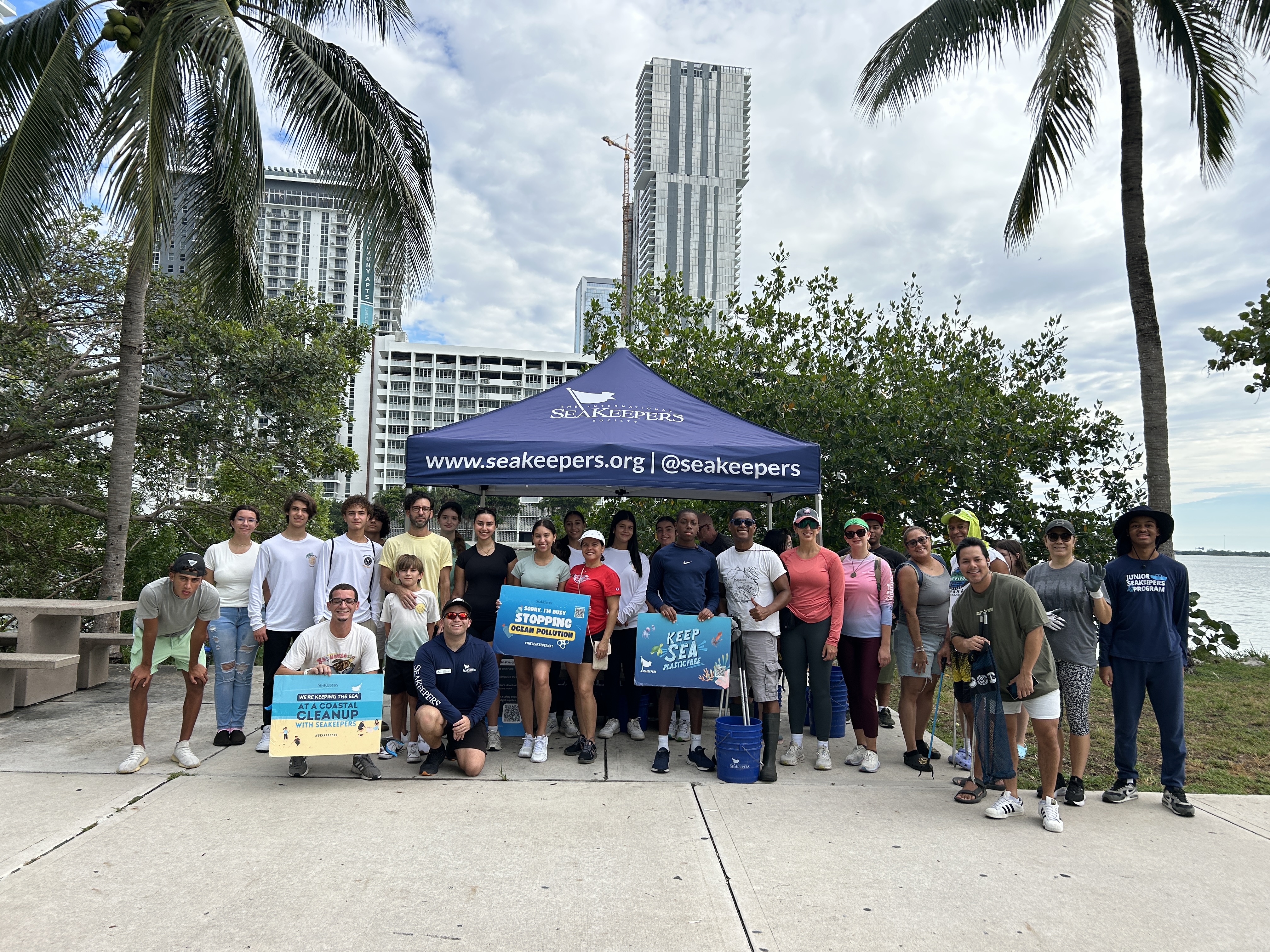 SeaKeepers x Cushman Community Cleanup